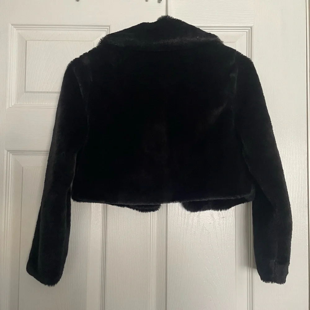 Knitworks Black Faux Fur Girls Cropped Jacket Size 10